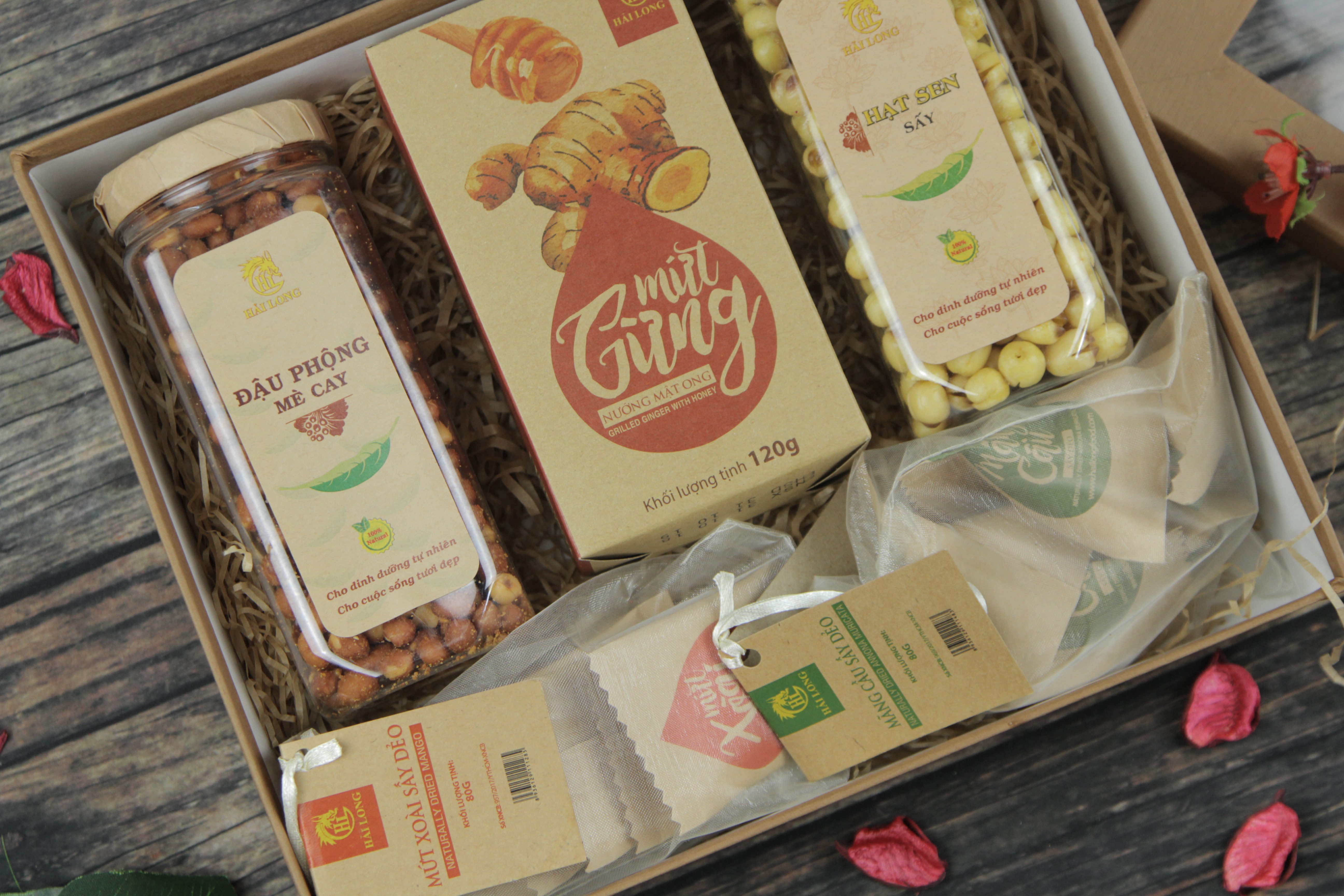 895d3161f17a16beea52eeba7f0ece24 Hộp Quà Tết Cao Cấp Hải Long 08A