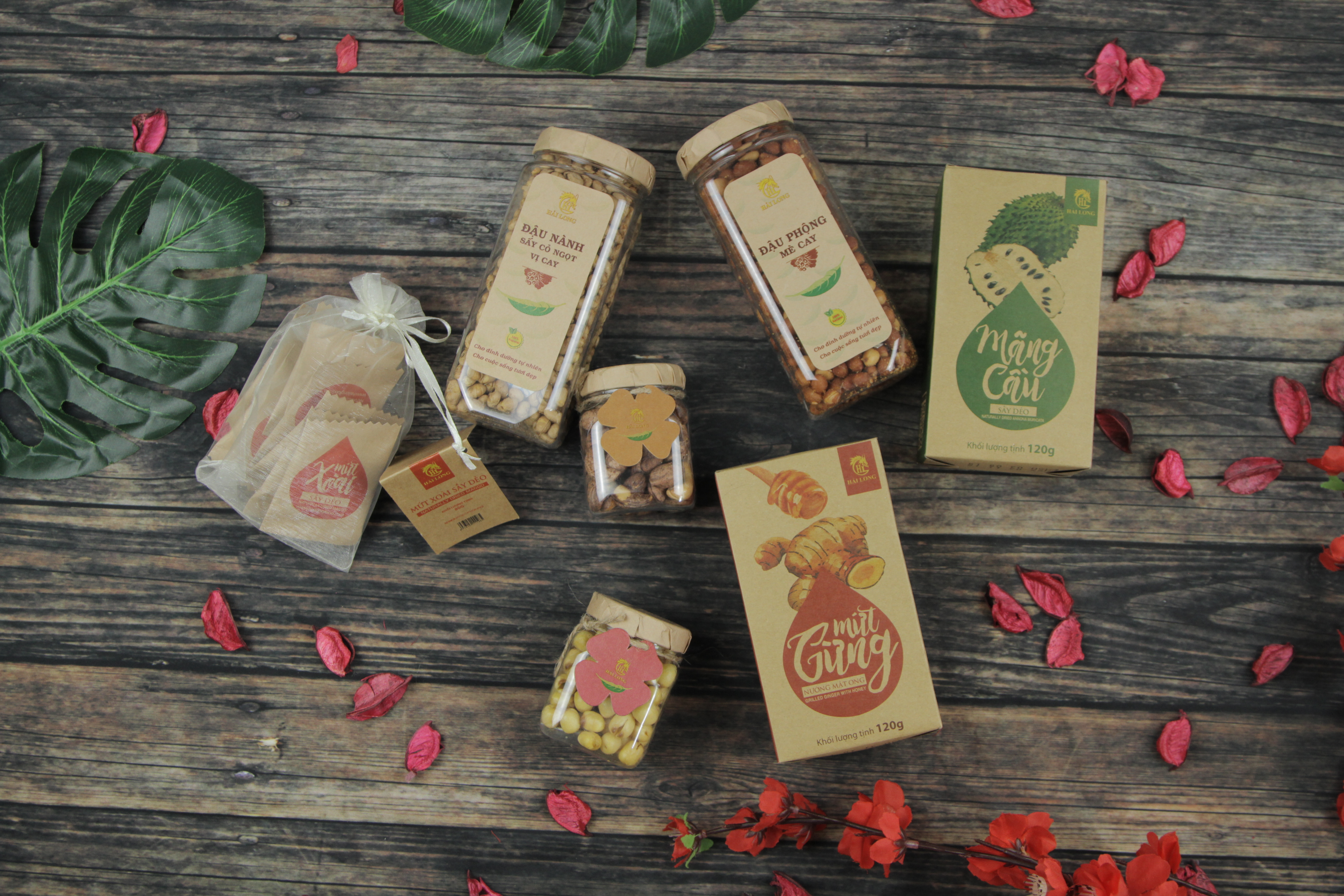 c4c157912fa5af5493f10370c59ffc14 Hộp quà tết cao cấp Hải Long 01